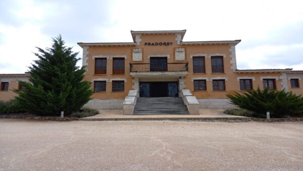 Bodegas PRADOREY - RSV (Gumiel de Mercado, Burgos)