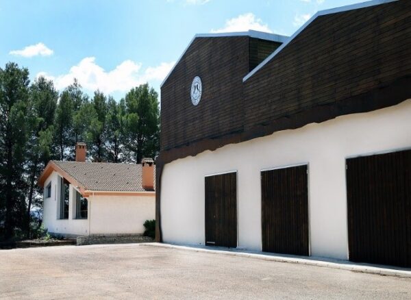 Viñedos y Bodegas VEGALFARO en el Derramador (Requena-Valencia)